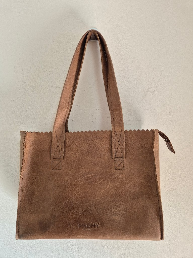 Tas50 - Bruine leren Myomy paper bag tas nwprijs €175,- (1), Ophalen of Verzenden, Bruin, Handtas
