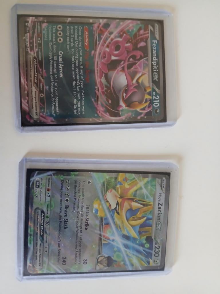 Pokémon kaarten Fezandipiti ex en Hop's Zacian ex, Ophalen of Verzenden