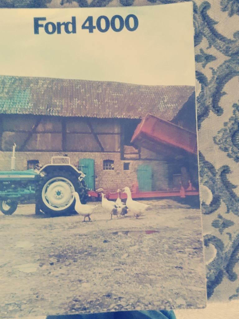 Ford 4000 Folder - Oldtimer Tractor Documentatie, Ophalen of Verzenden, Gelezen, Ford, Ford