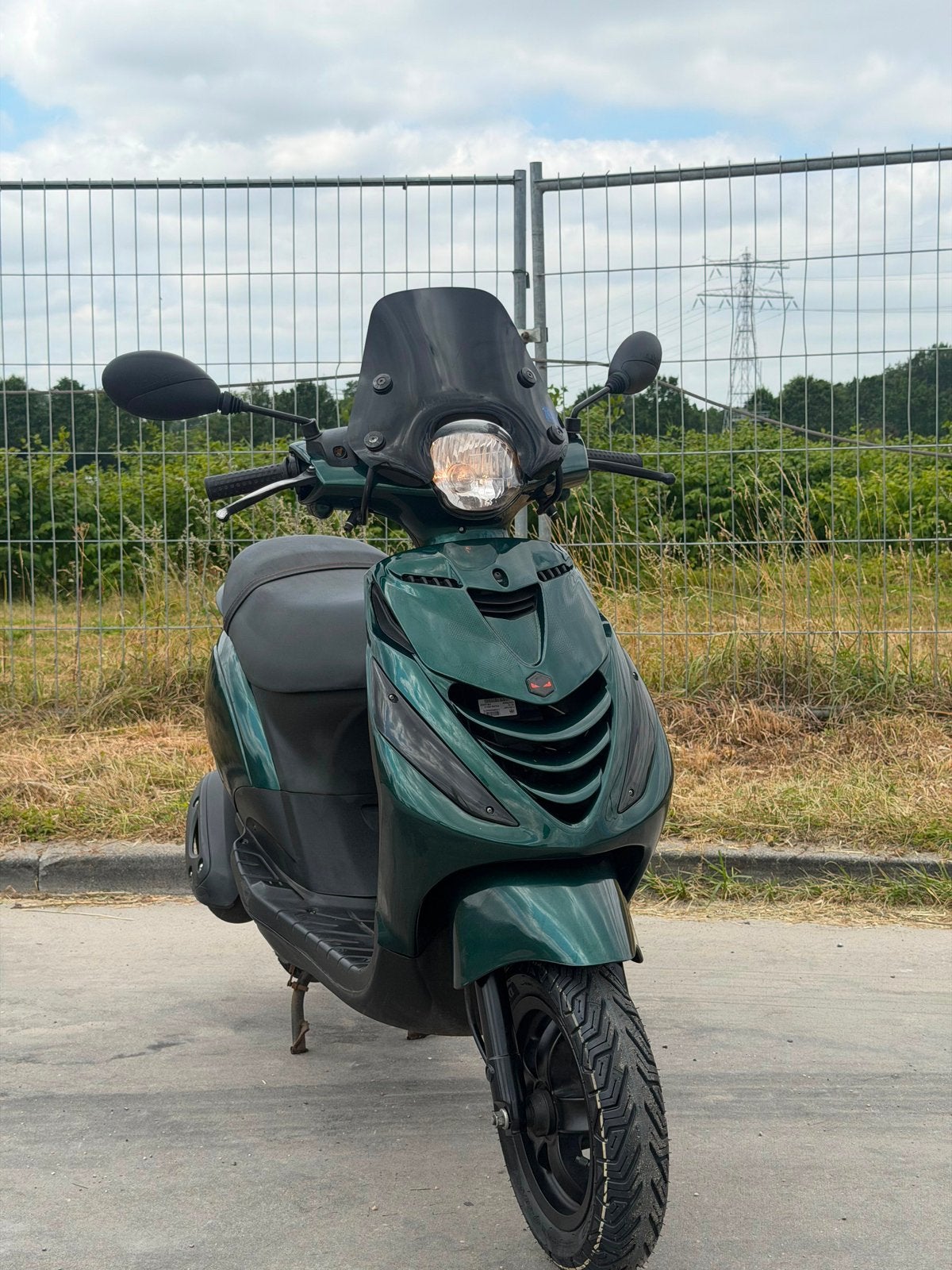 Zip 4t Injectie 2e Eigenaar 2020!, Fietsen en Brommers, Scooters | Piaggio, Zo goed als nieuw, Zip, Benzine, Ophalen