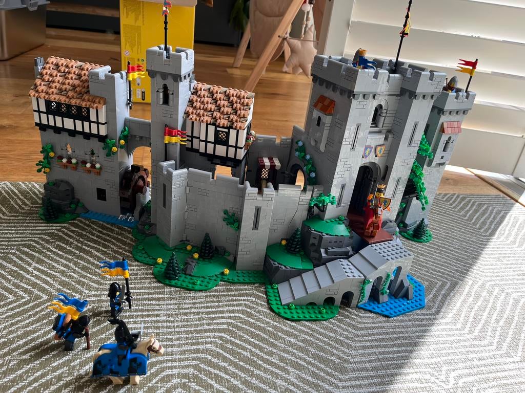 LEGO Lion Knights' Castle (10305), Kinderen en Baby's, Speelgoed | Duplo en Lego, Ophalen, Zo goed als nieuw