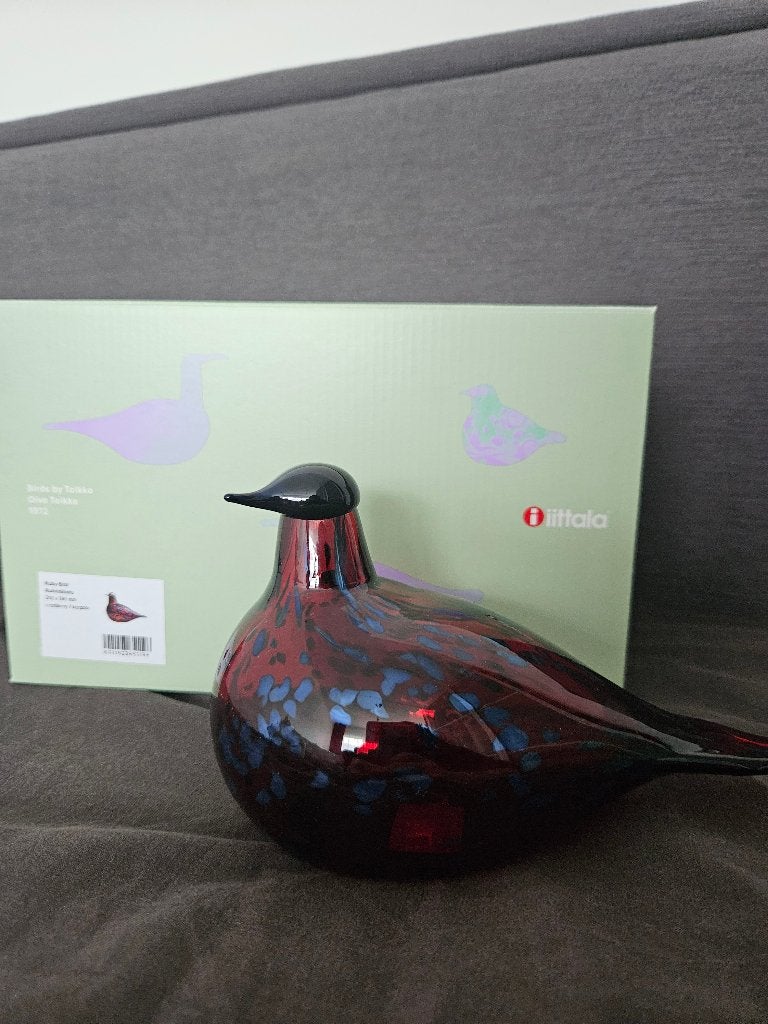 Iittala Birds by Toikka – Robijnvogel Cranberry, Antiek en Kunst, Glas, Handgemaakt, Ophalen of Verzenden, Rood