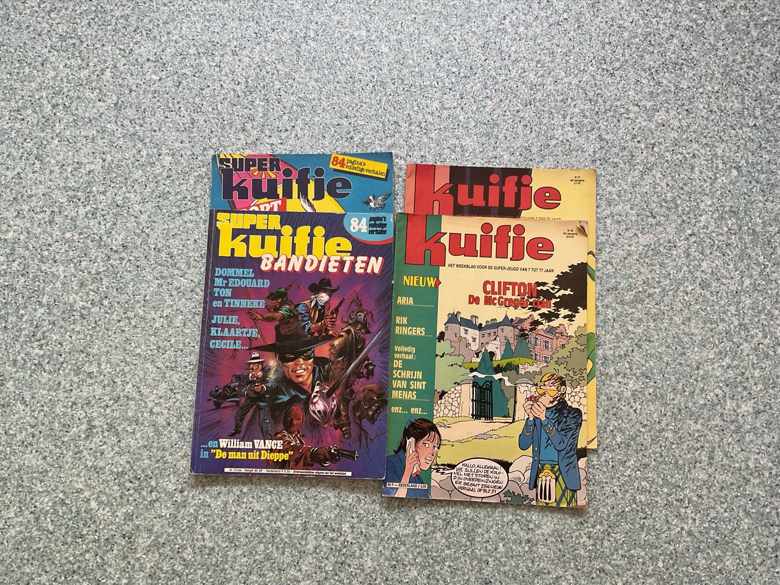 Super Kuifje stripboeken - Bandieten en Clifton, Meerdere stripboeken, Ophalen of Verzenden, Gelezen
