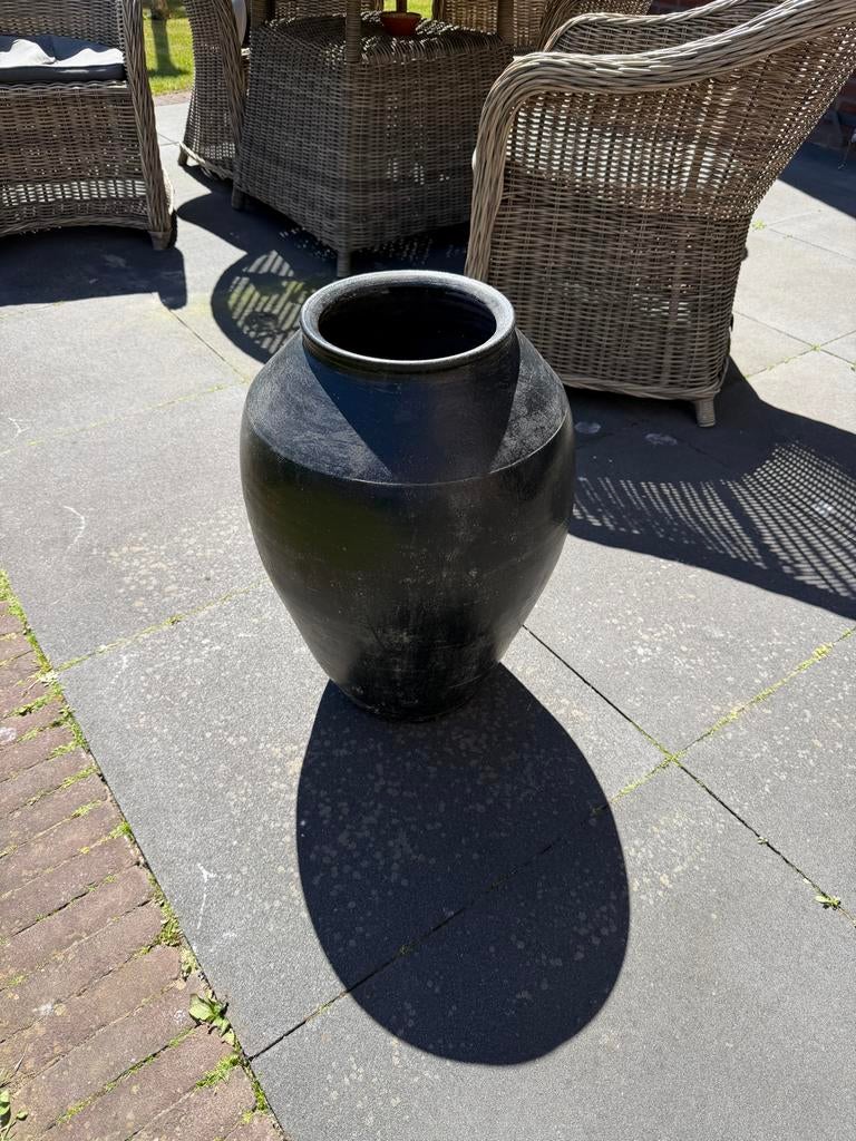 Grote stenen pot, zwart, 58 cm hoog, Tuin en Terras, Ophalen, Gebruikt