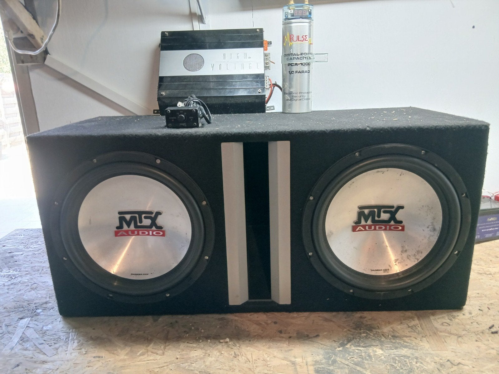 2000w subwoofer 600rms versterker bass remote condensator, Ophalen