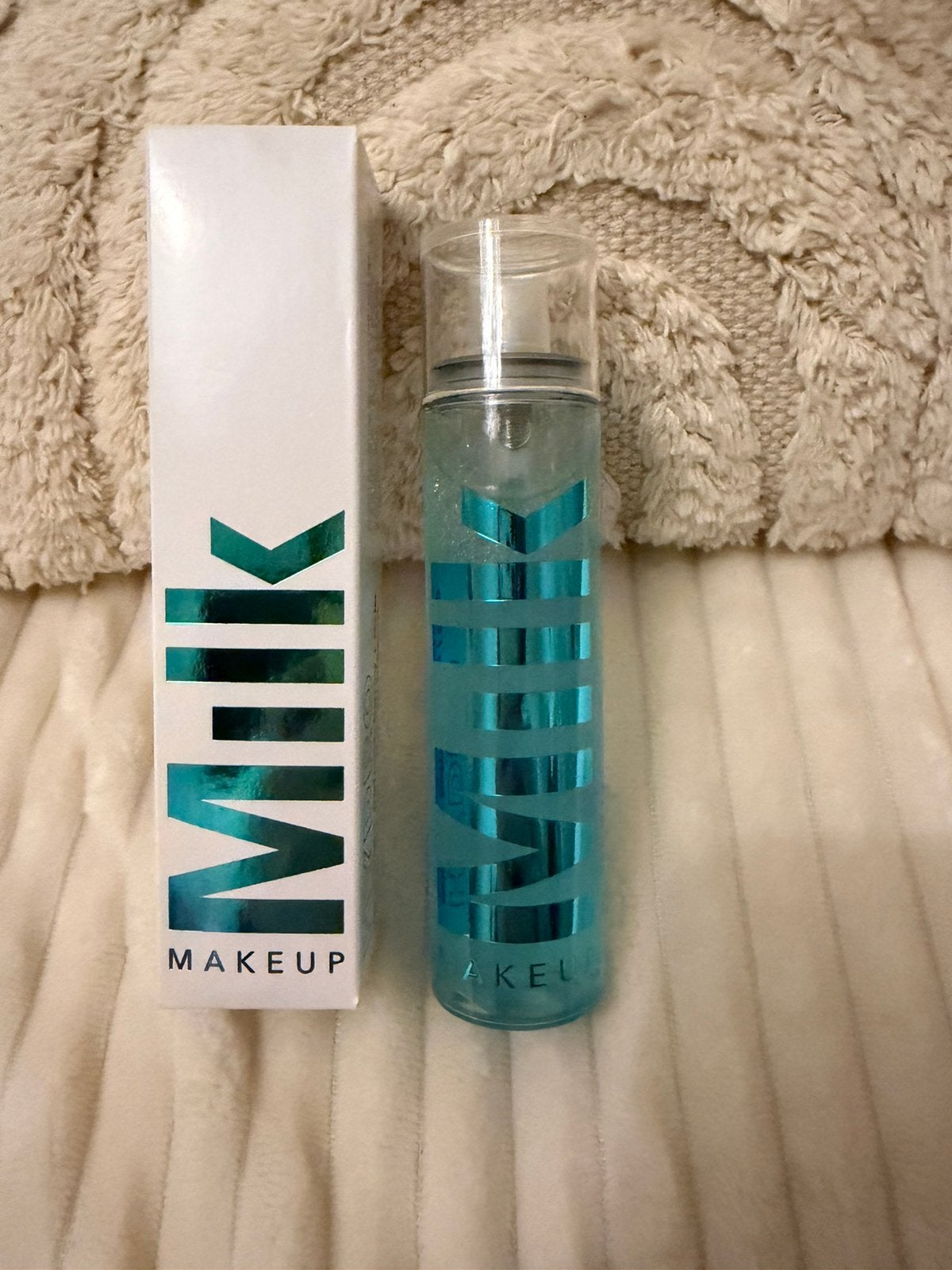 Milk hydro Setting spray - 100 ml, Overige kleuren, Gehele gezicht, Nieuw, Ophalen of Verzenden