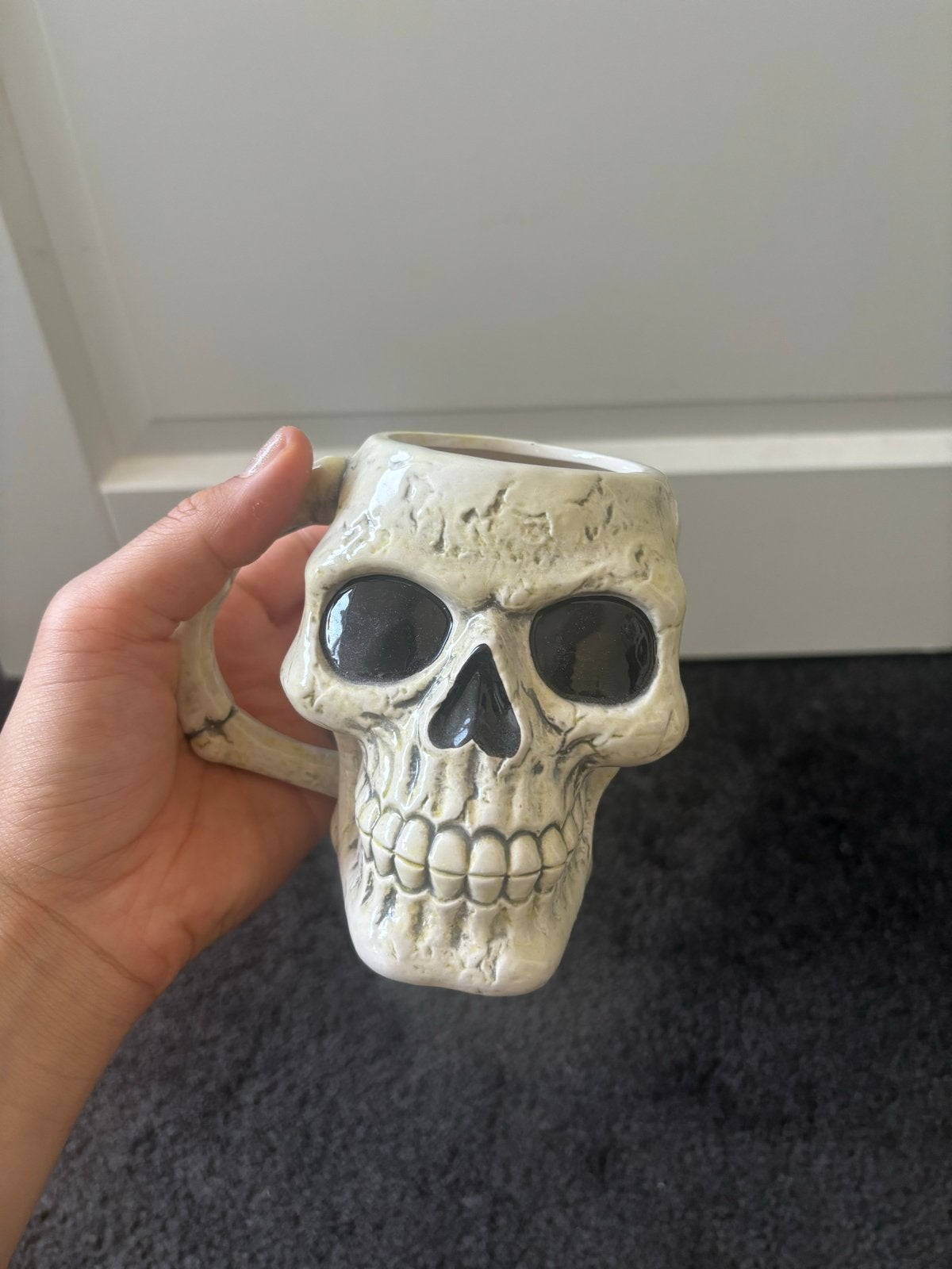 Unieke schedel mok - perfect voor Halloween of gothic stijl, Overige typen, Ophalen of Verzenden, Zo goed als nieuw, Steen/keramiek