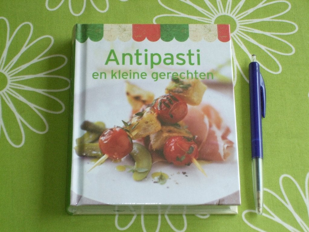 Nieuw in seal: Antipasti en kleine gerechten, Boeken, Ophalen of Verzenden, Zo goed als nieuw, Italië, Voorgerechten en Soepen