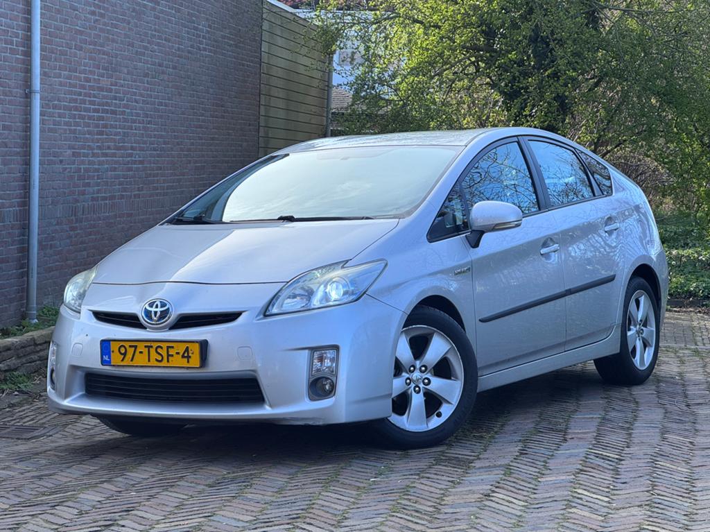 Toyota Prius 1.8 Full Hybrid 136PK Aut 2011 Grijs, Auto's, 1345 kg, 136 pk, Start-stop-systeem, 4 cilinders