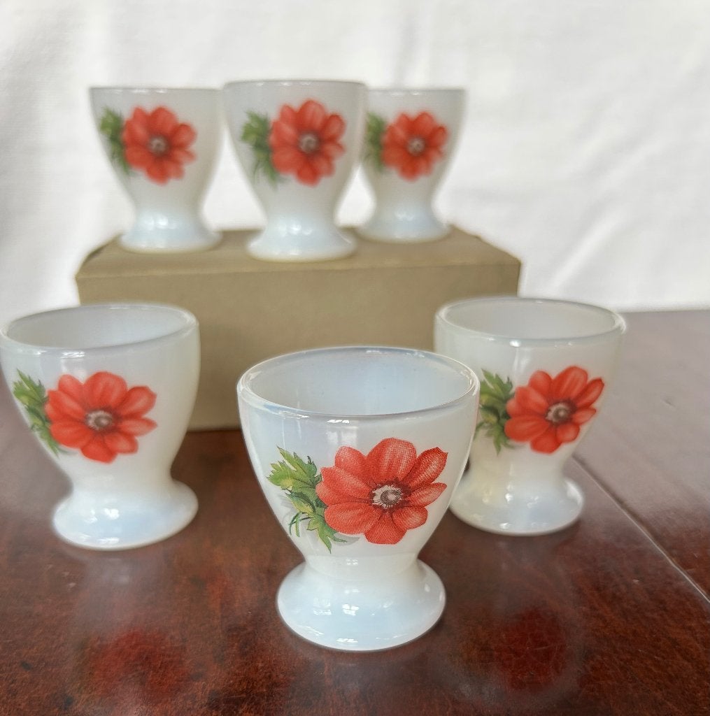 Nieuw in doos vintage eierdopjes van Arcopal, Huis en Inrichting, Keuken | Servies, Overige merken, Overige typen, Nieuw, Ophalen of Verzenden