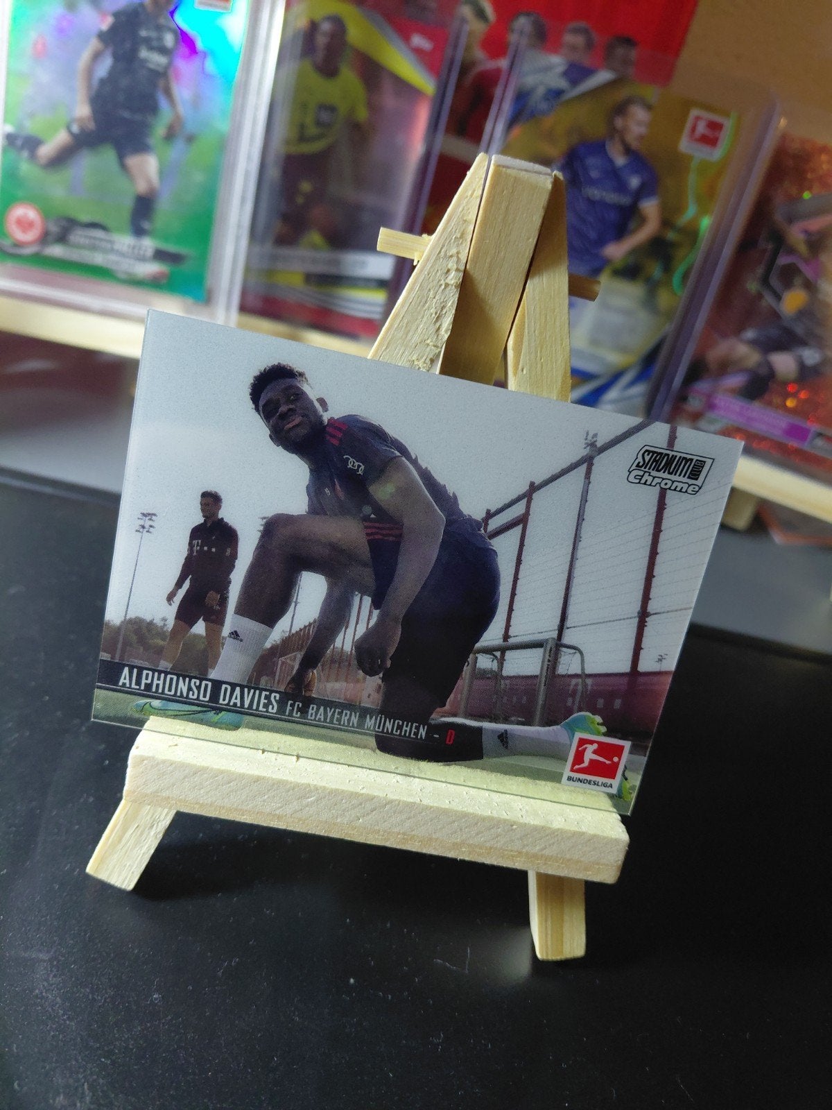 alphonso davies (bayern munchen) topps stadium chrome, Ophalen of Verzenden, Nieuw, Buitenlandse clubs, Spelerskaart