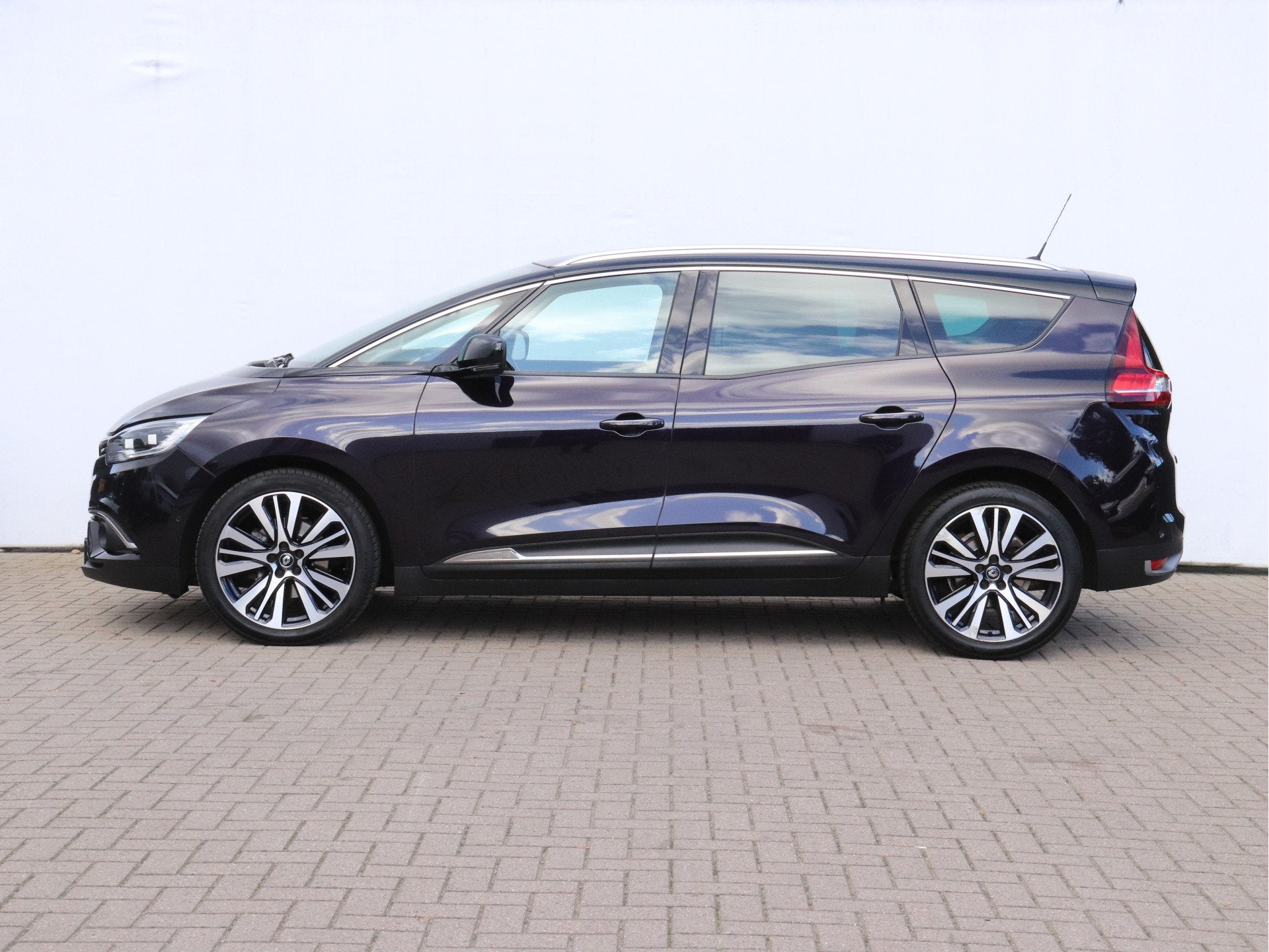 Renault Grand Scénic 1.2 TCe Initiale Paris 7p. PANO / BOSE, Auto's, Voorwielaandrijving, Verwarmde buitenspiegels, Gebruikt, Euro 6