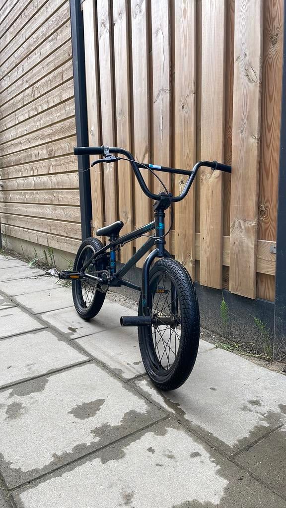 Bmx harro downtown moet weg, Fietsen en Brommers, Fietsen | Crossfietsen en BMX, Staal, Velgrem, Ophalen of Verzenden, Voetsteunen
