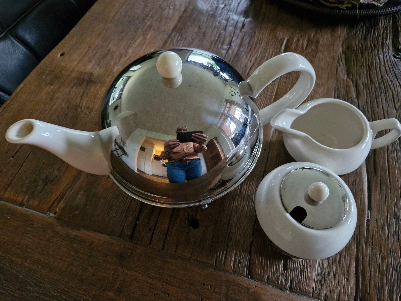 Mooie theepot, suikerpotje en melkkannetje., Overige typen, Ophalen of Verzenden, Zo goed als nieuw, Overige stijlen