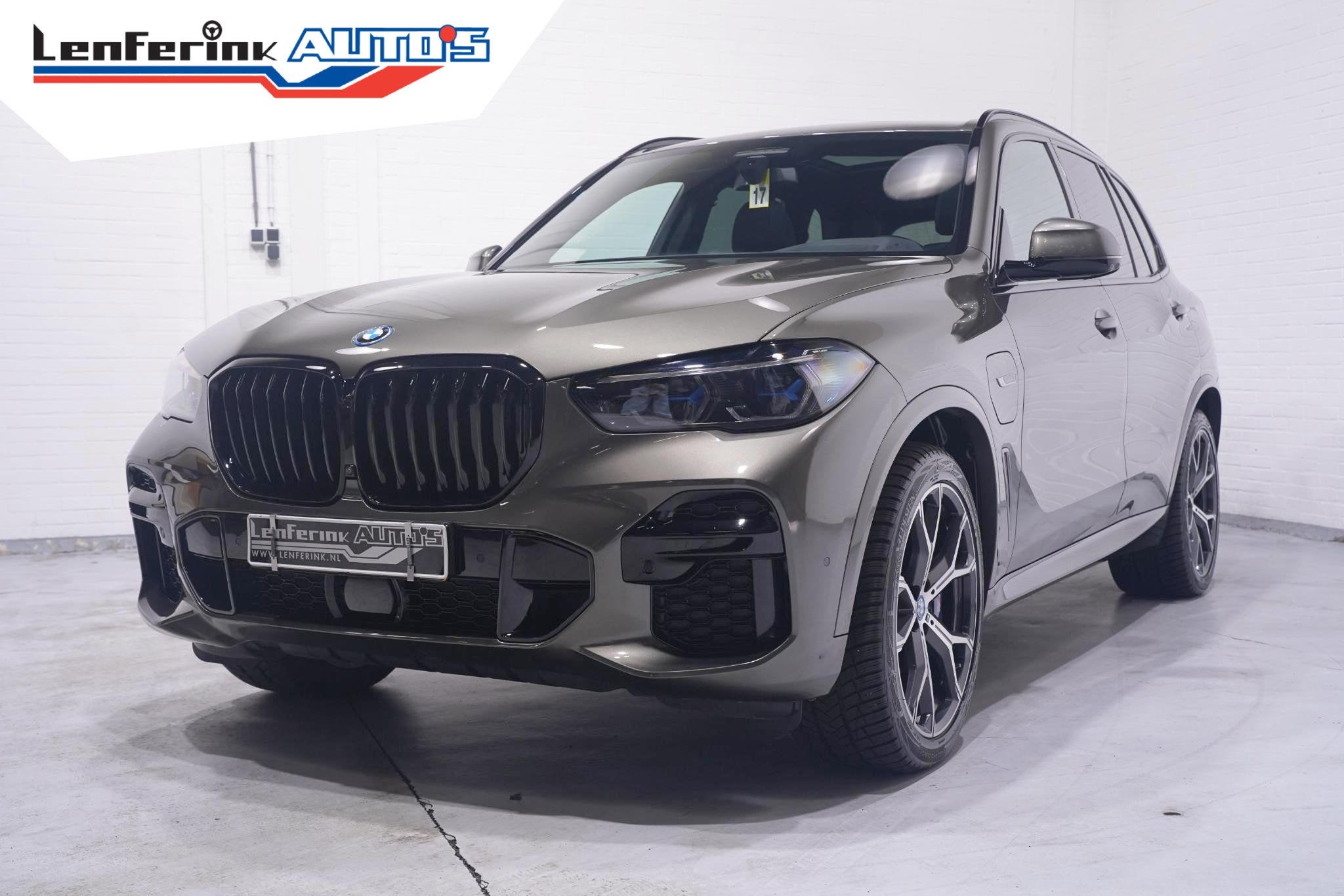BMW X5 xDrive45e High Executive SOH 95% M-sport Panorama dak, Stof, Gebruikt, 394 pk, Plug-in hybride