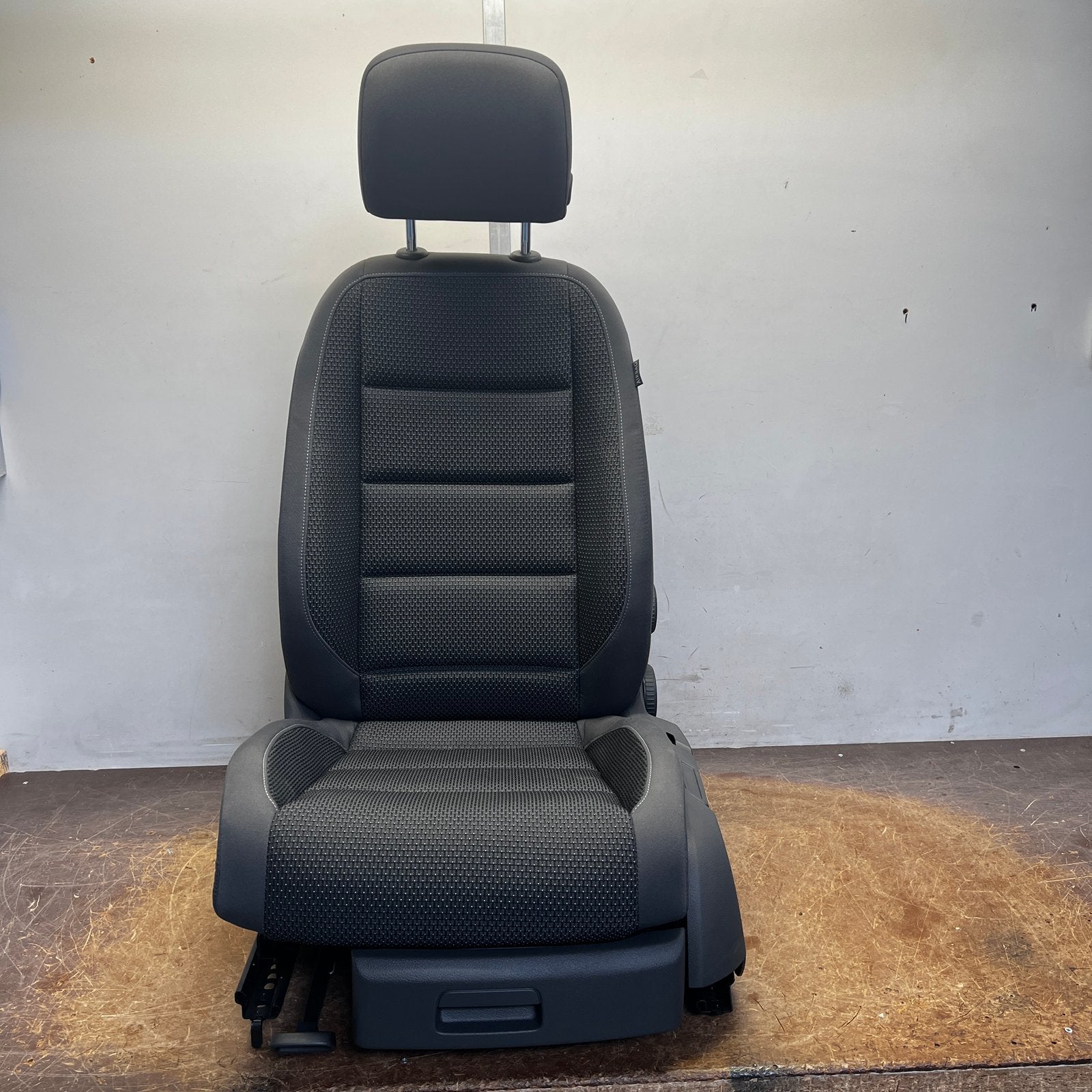 Volkswagen touran bestuurdersstoel nieuw vw caddy, Auto-onderdelen, Interieur en Bekleding, Ophalen, Nieuw, Volkswagen