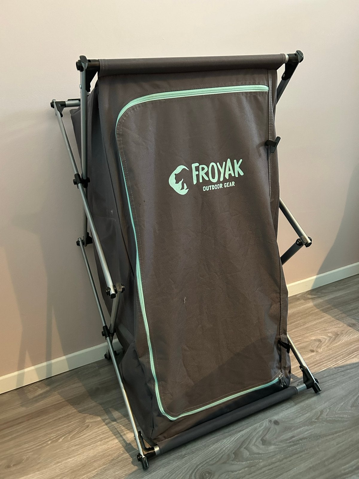 Froyak Outdoor Gear Opvouwbare Campingkast, Ophalen, Zo goed als nieuw