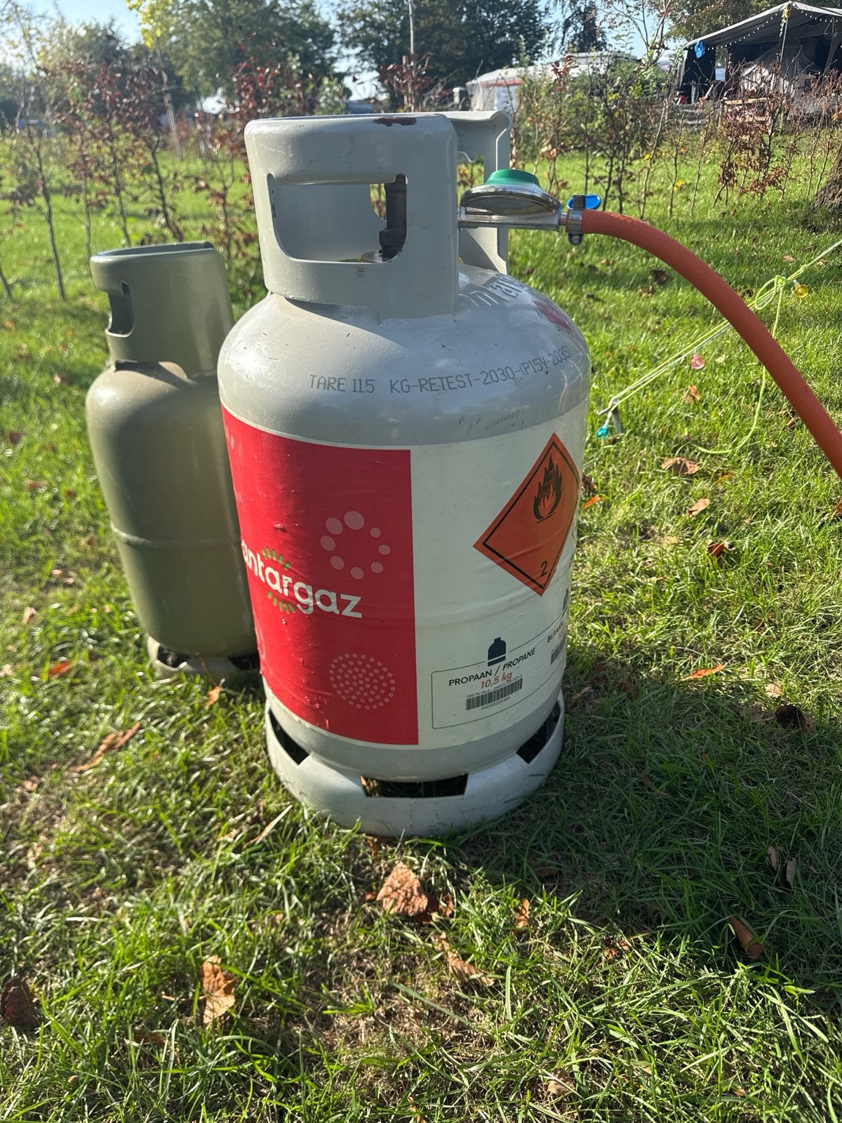Gasfles, watertanks en zwengel, Ophalen, Gebruikt