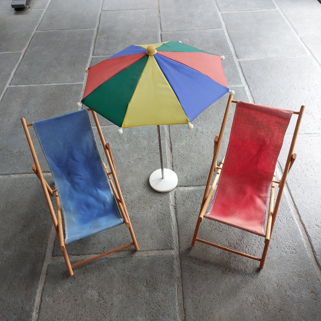 2 Strandstoelen en Parasol voor Poppen of Beertjes, Verzamelen, Ophalen of Verzenden, Gebruikt, Accessoires
