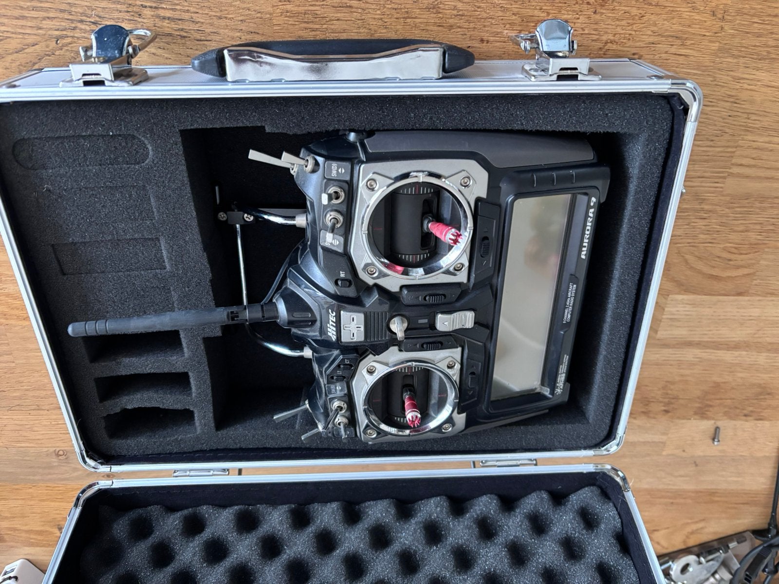 Hitec Aurora 9 zender met koffer, Ophalen of Verzenden, Zo goed als nieuw