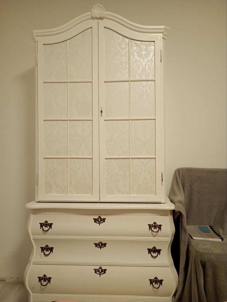 Prachtige kast, Ophalen