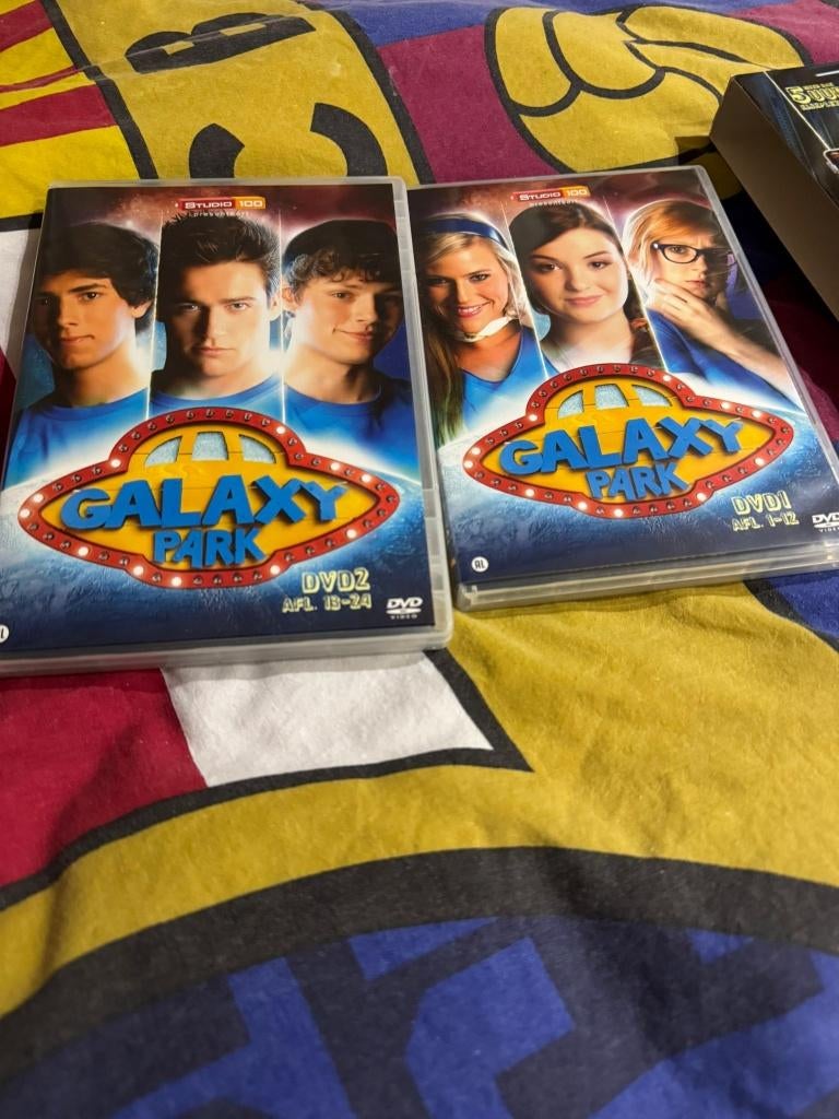 dvdbox set galaxy park seizoen 1 dvd deel 1 en deel 2, Boxset, Ophalen of Verzenden, Zo goed als nieuw, Actie en Avontuur