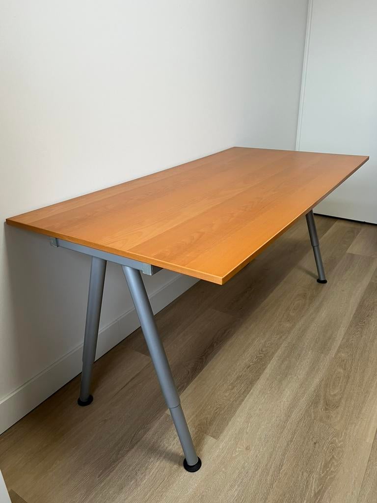 IKEA Galant bureau, Ophalen, In hoogte verstelbaar, Gebruikt