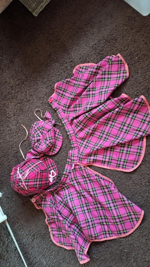 Sherlock holmes verkleed pet en cape 2 personen, Ophalen of Verzenden, Zo goed als nieuw, Carnaval