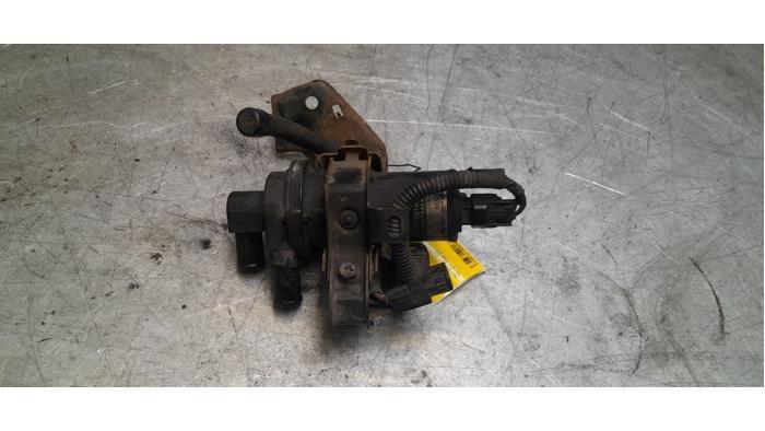 Extra waterpomp van een Lexus GS, Gebruikt, -, -, -