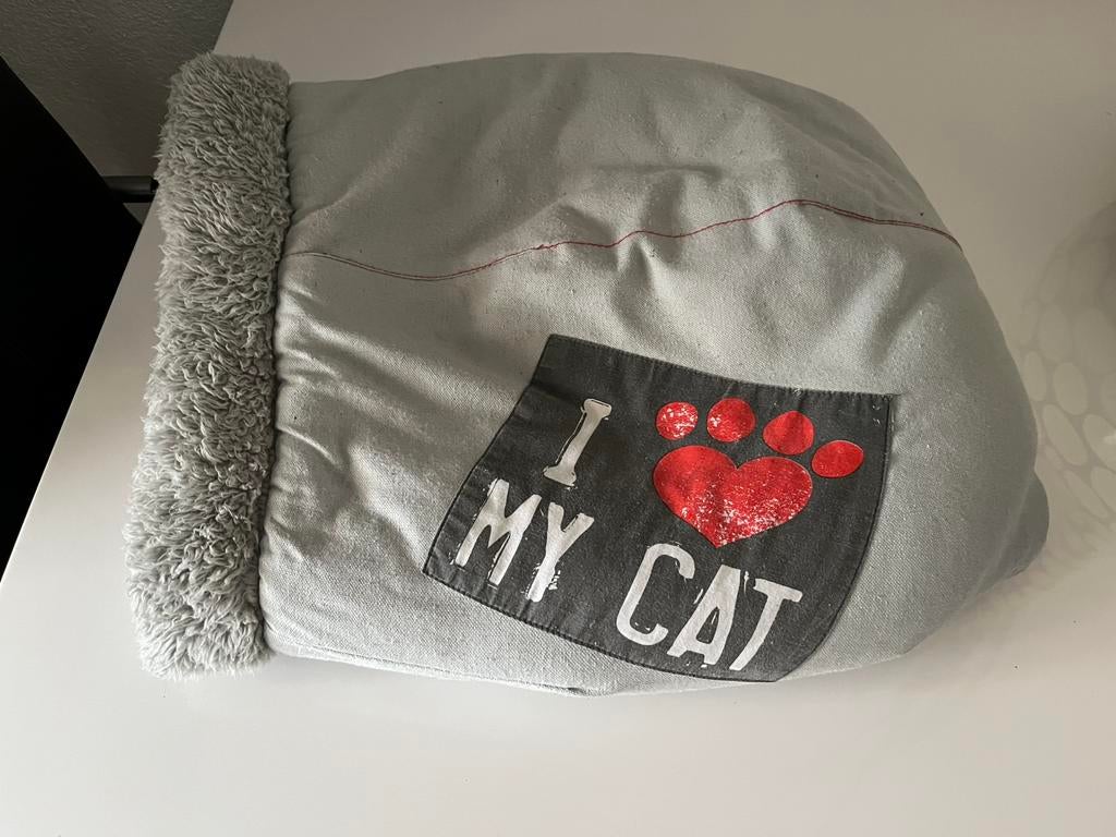 Mand / slaapzak voor kat kitten I love ❤️ my cat, Ophalen, Zo goed als nieuw, Wol
