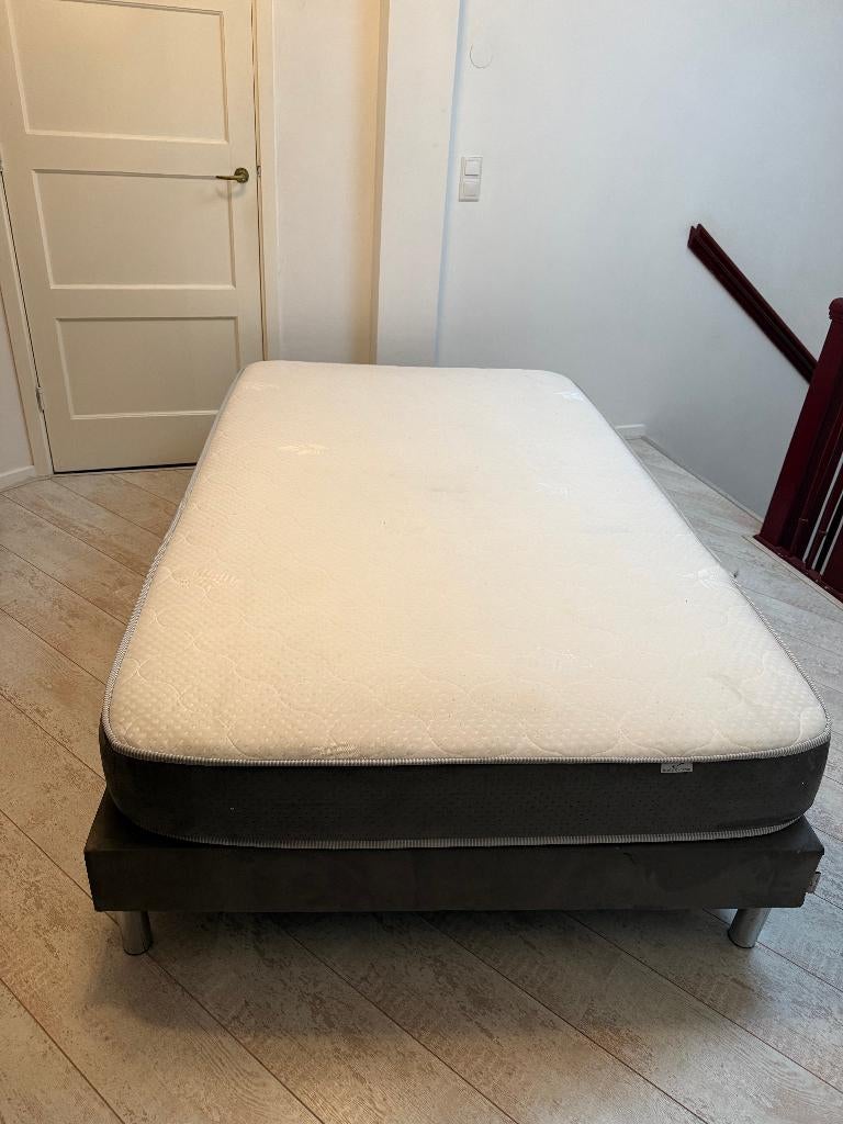 Stella Cadente Bed + Frame 200 x 120 - Ophalen Den Haag, Ophalen of Verzenden, Zo goed als nieuw, Twijfelaar, 120 cm