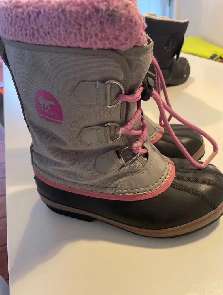 Sorel boots / sneeuwlaarzen maat 35, Gebruikt, Meisje, Ophalen of Verzenden, Laarzen