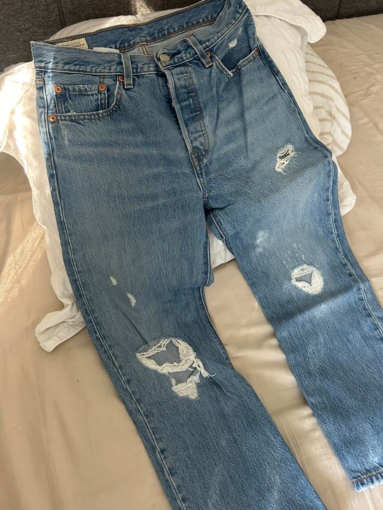 Levi’s 27/26, Ophalen of Verzenden, Zo goed als nieuw, Blauw, W27 (confectie 34) of kleiner