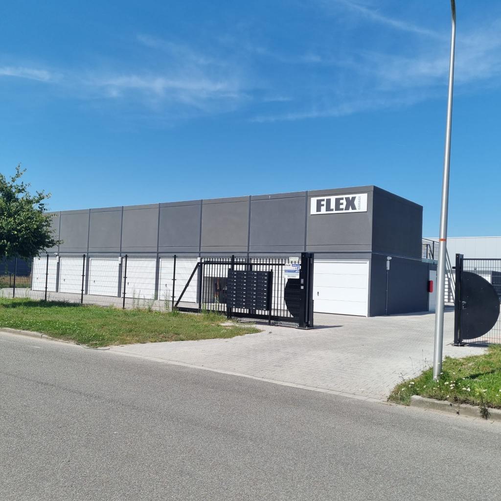 Garagebox te huur | bedrijfsruimte | Hoogeveen