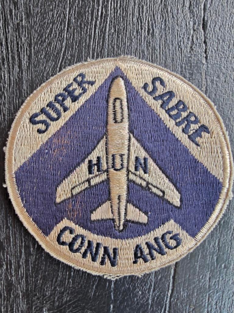 Patch , Connecticut AIR NATIONAL GUARD SUPER SABRE HUN Patch, Ophalen of Verzenden, Luchtmacht, Nederland, Embleem of Badge