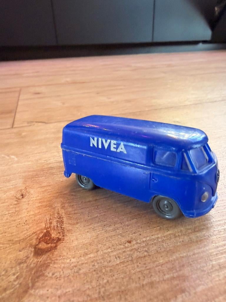 Vintage NIVEA Volkswagen T1 Bus Made in West Germany Reclame, Ophalen of Verzenden, Gebruikt, Bus of Vrachtwagen