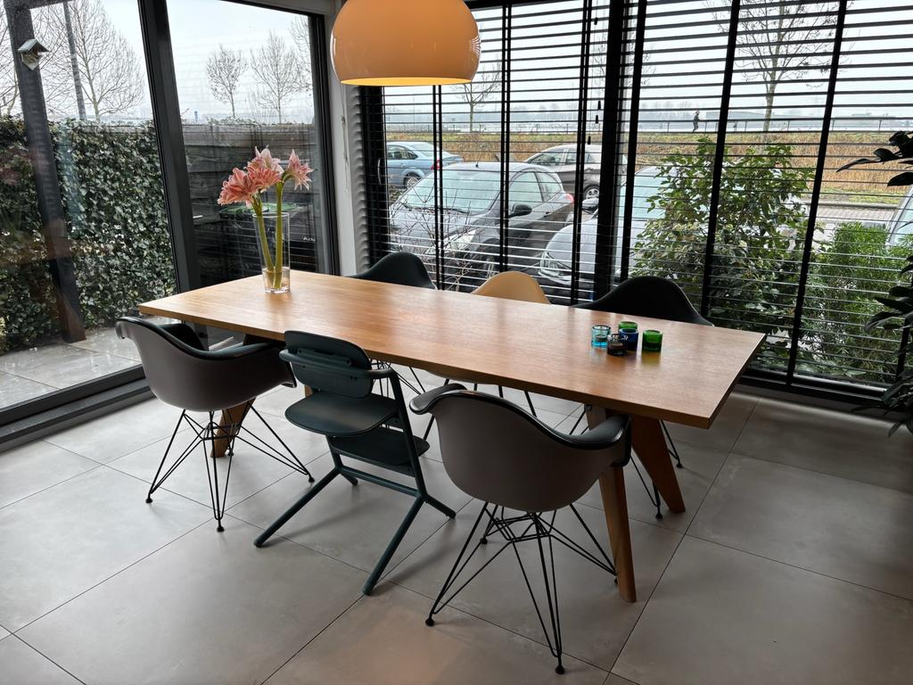 Table Solvay, Vitra (Tafel S.A.M. Bois), Ophalen, Gebruikt, Eikenhout, 200 cm of meer