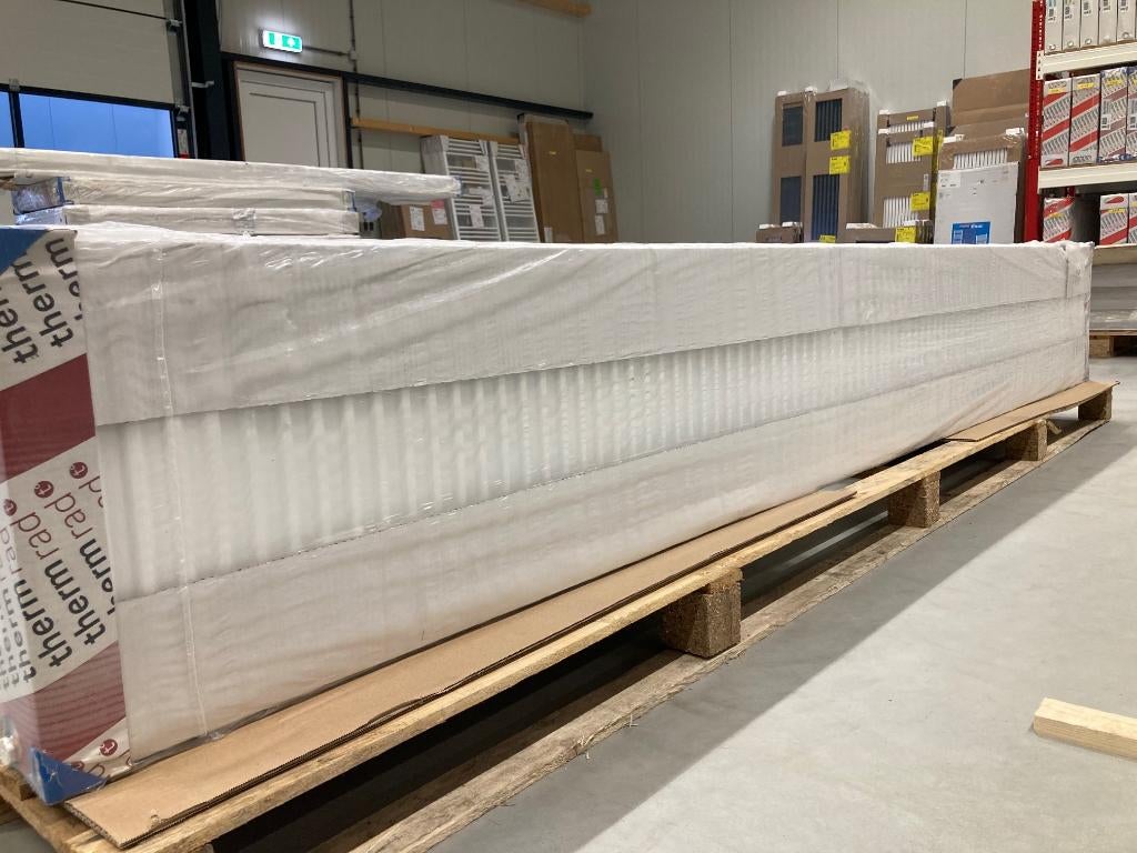 Nieuwe radiatoren 300/400/600 hoog x 3000 breed type 21/22, 30 tot 80 cm, Hoog rendement (Hr), Radiator, Nieuw