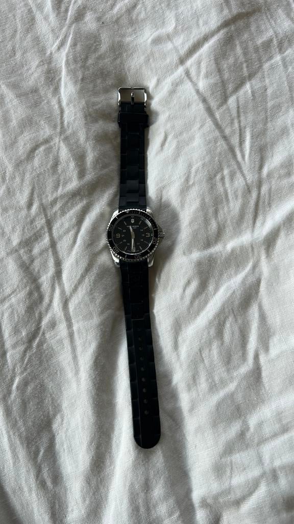 Victorinox horloge met doos en papieren, Sieraden, Tassen en Uiterlijk, Overige merken, Staal, Polshorloge, Kunststof