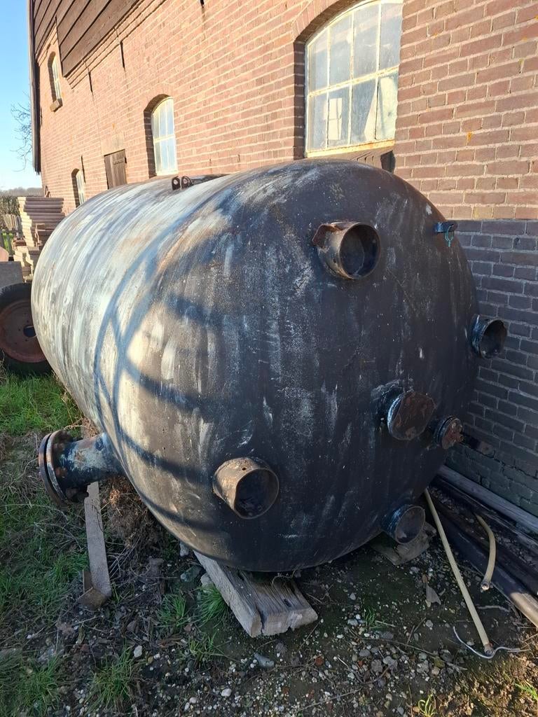 Keramische vloeistof watertank 4800lit, 150 liter of meer, Ophalen