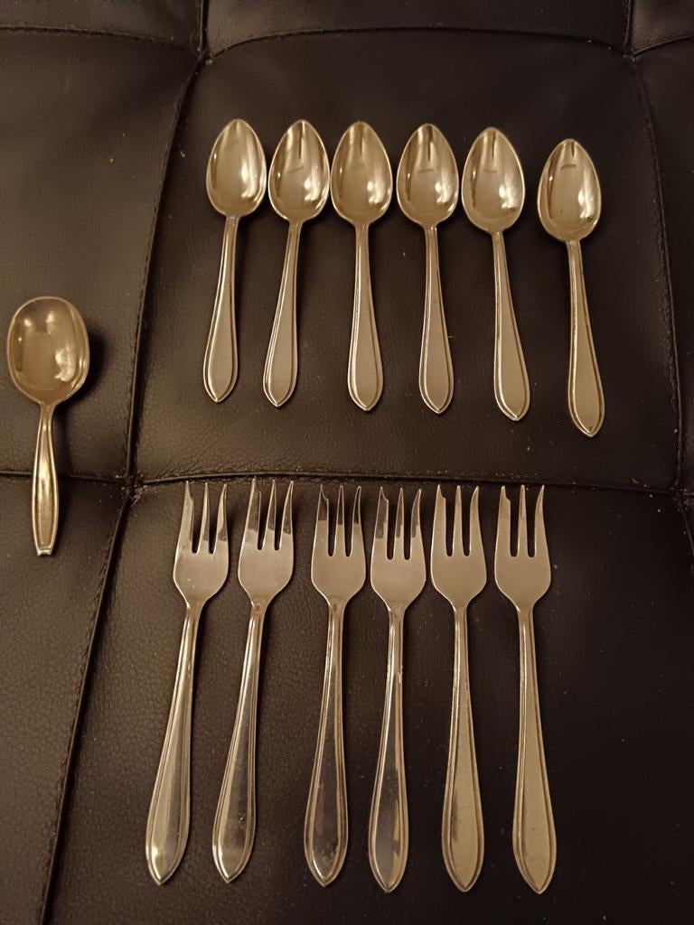 Puntfilet verzilverde theelepels en gebaksvorkje   NESCAFE, Antiek en Kunst, Ophalen of Verzenden
