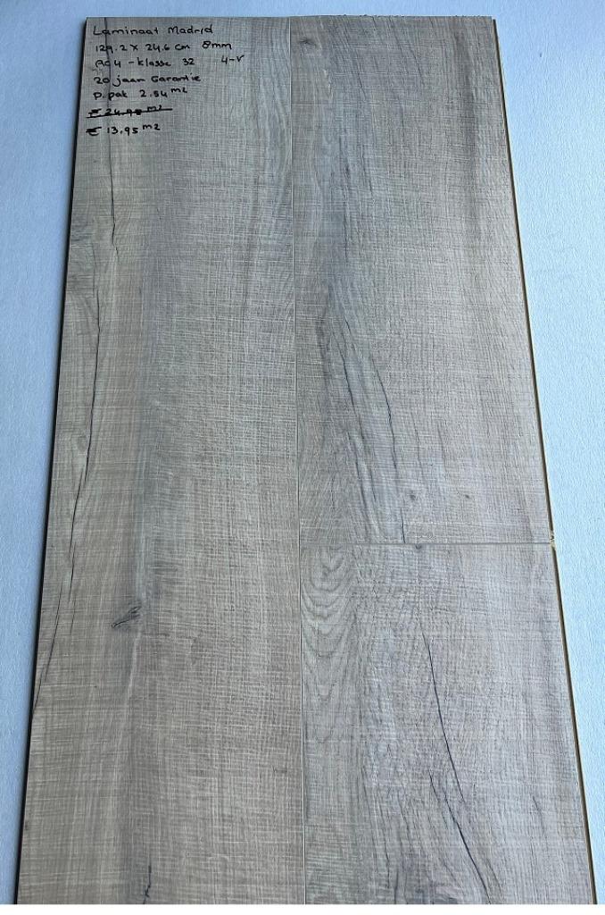 Laminaat Rift Eik Grijs 24cm brede plank 8mm dik €9,95m², 75 m² of meer, Nieuw, Ophalen of Verzenden, Laminaat Extra large 24cm breed