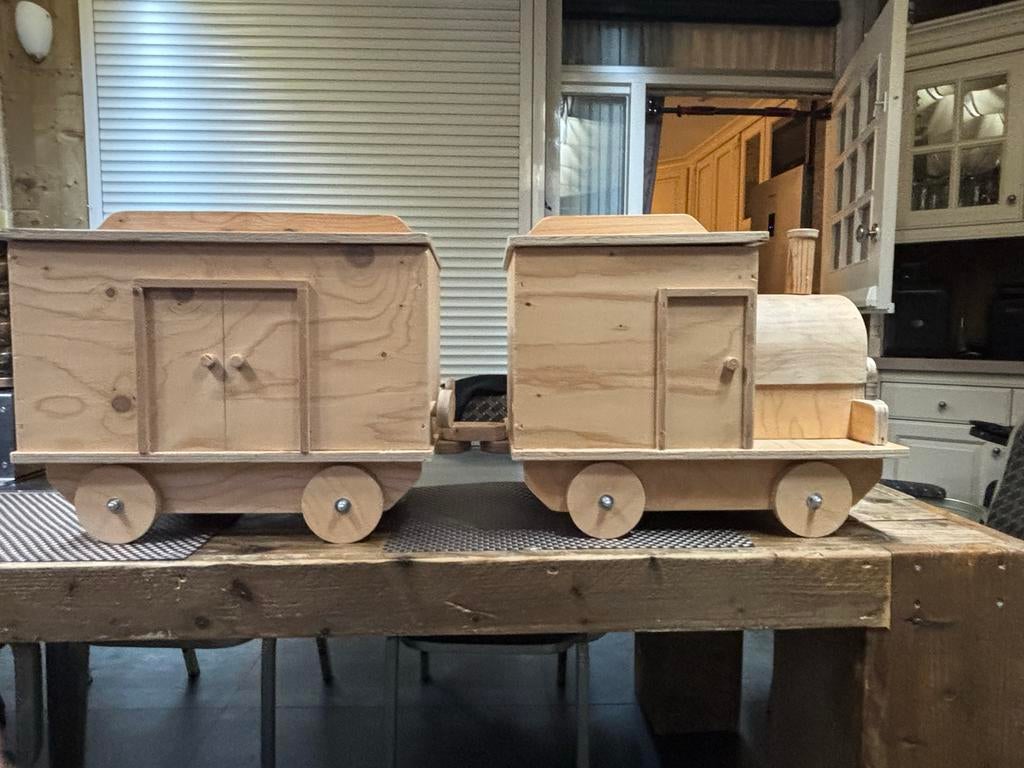 Houten Speelgoed Trein met Wagon met opbergruimte, Kinderen en Baby's, Speelgoed | Overig, Ophalen of Verzenden, Zo goed als nieuw