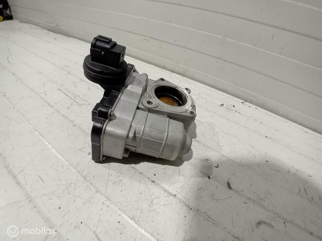 Gasklep huis Nissan Micra SERA57602, Gebruikt, Ophalen of Verzenden