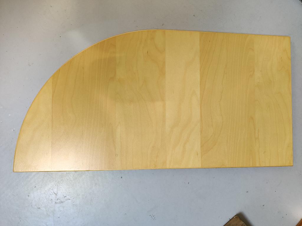 Halfrond bladeinde bureau Ikea Galant (Berk fineer), Ophalen, Gebruikt