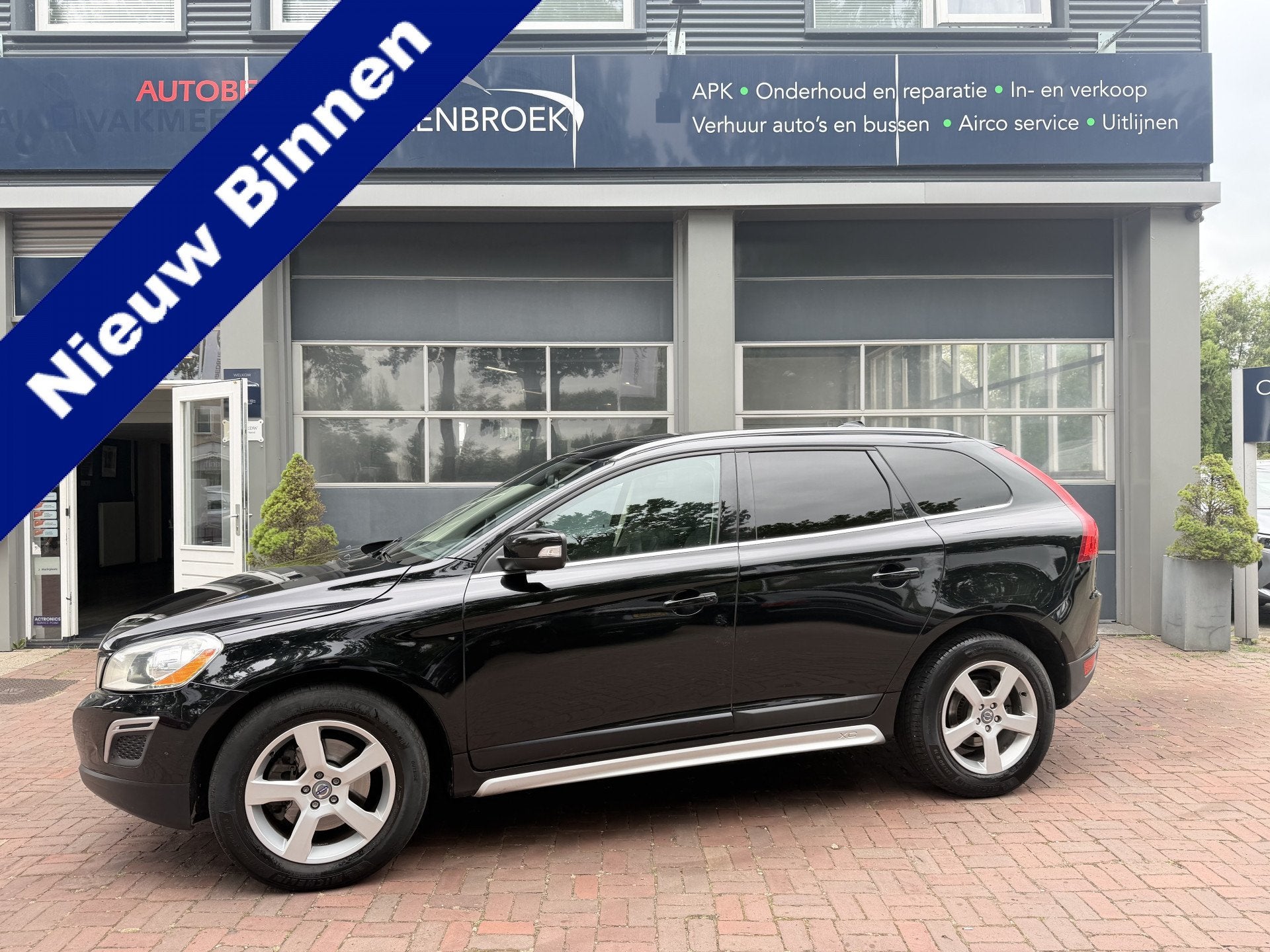 Volvo XC60 2.0 D3 Summum Bj 2010 164pk Automaat,18Inch,Trekh, Auto's, Euro 5, 15 km/l, Gebruikt, Zwart