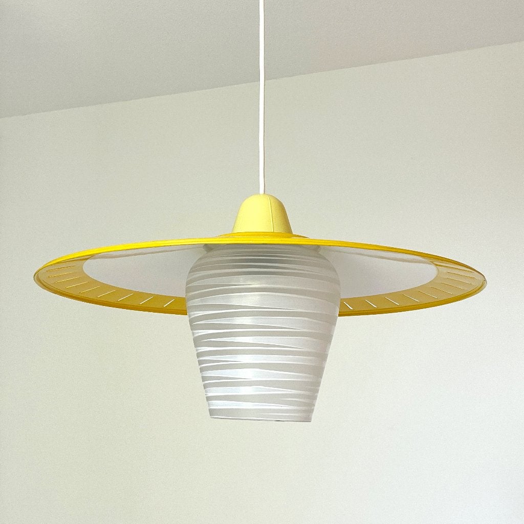 vintage design LAMP Mid Century geel opaalglas Retro fifties, Huis en Inrichting, Lampen | Hanglampen, Ophalen of Verzenden, Gebruikt