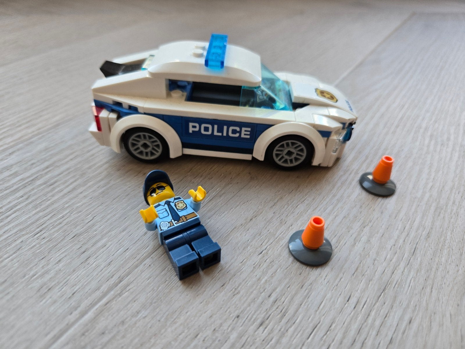 LEGO City Politie Patrouillewagen 60239, Ophalen of Verzenden, Zo goed als nieuw