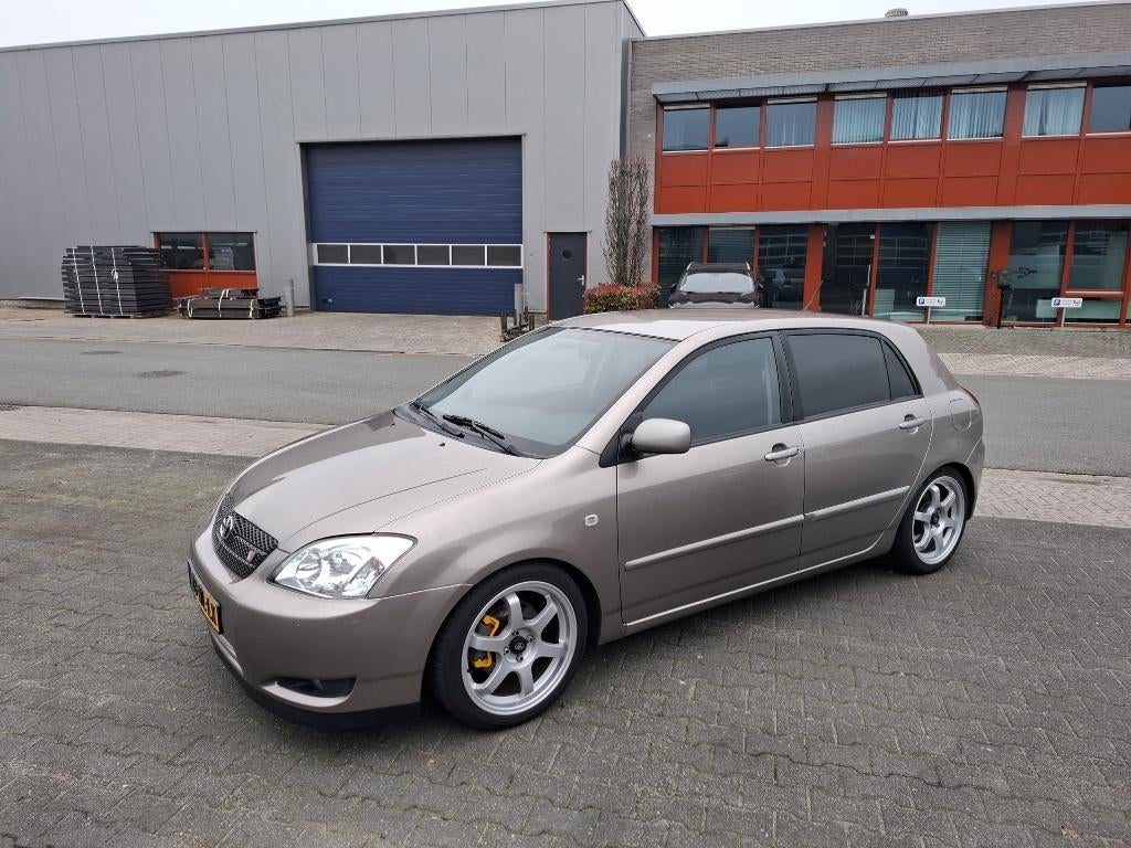 Toyota Corolla 1.8 Vvt-i 5DR T Sport 2003, Auto's, Voorwielaandrijving, Zwart, Origineel Nederlands, 1200 kg