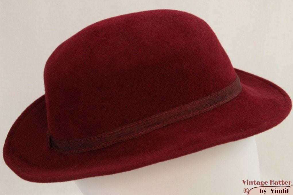 kleine Vintage Dameshoed V.E.B. bordeaux paars velours 54-55, Kinderen en Baby's, 134 t/m 140, Gebruikt, Meisje, Ophalen of Verzenden